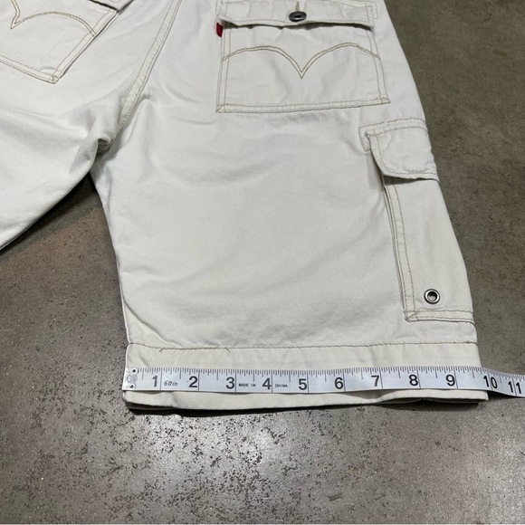 Vintage Y2K Levi's Faded Grunge Baggy Cargo Shorts - Picture 12 of 12